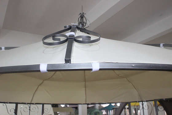 Quadro de aço 3 * 2.9M Padrão de trabalho aberto Spire Gazebo para jardim Alta energia personalizável