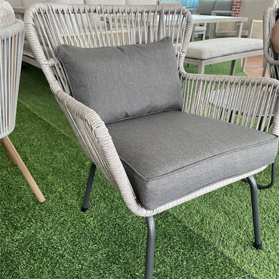 Conjunto de mobiliário de jardim para o exterior Sofá de Rattan de alumínio com mesa de chá e cadeiras de bistro