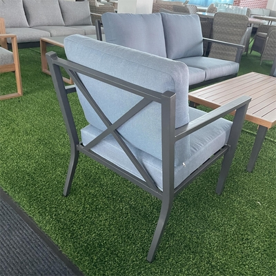 Colorido personalizável Mobiliário de jardim de exterior Sofá de rotão de alumínio para mesa de luxo