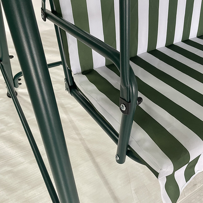 Cama suspendida ao ar livre de design moderno cadeira de balanço de pátio para 3 pessoas com tubo e teto de aço