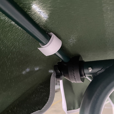 Cama suspendida ao ar livre de design moderno cadeira de balanço de pátio para 3 pessoas com tubo e teto de aço