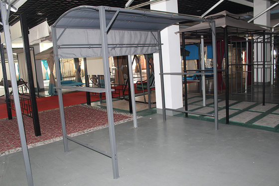 Quadro de aço Gazebo Pavilhão Pergola com 2.45 * 1.37 * 2.15M Tamanho e Design dobrável