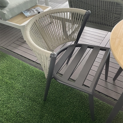 Sala de estar Quadro de alumínio Mobiliário de jardim para o exterior Sofá de rotão Conjunto com Kit de Bistro