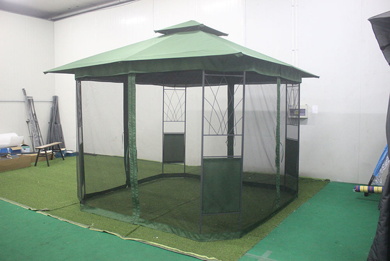 Casas de tenda grandes Galpões impermeáveis e galpões portáteis de ferro com mosquiteiro