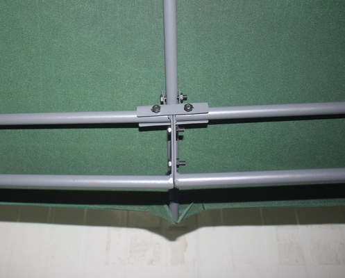 Área de abrigo para gazebo ao ar livre 3X3X2.6M com estrutura de metal de montagem fácil e paredes laterais